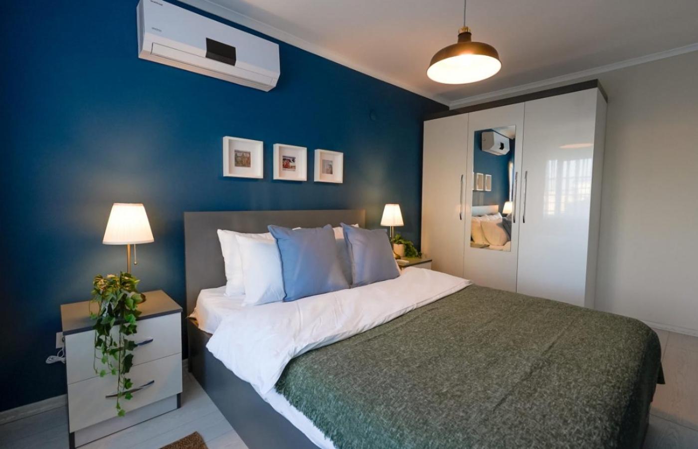 Excellent Flat Near Hadrian'S Gate Lägenhet Antalya Exteriör bild